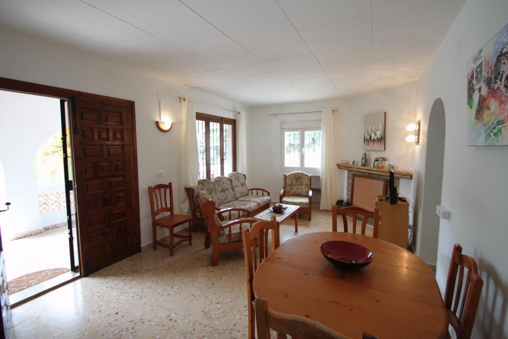 Miquel - Pretty Holiday Property With Garden And Private Pool In Moraira Exteriör bild