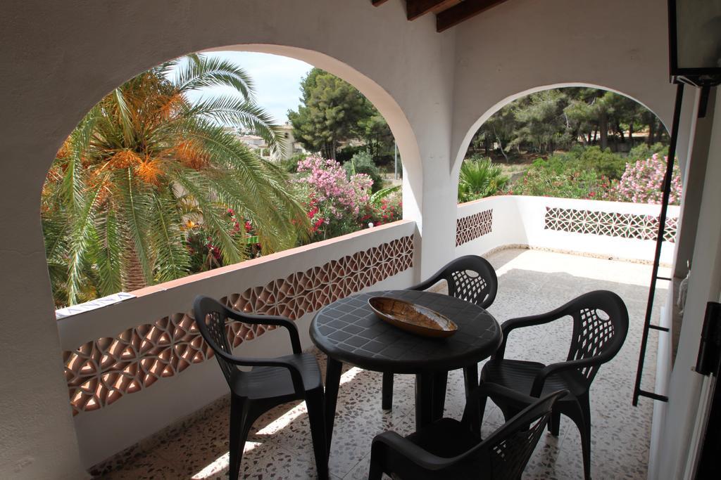 Miquel - Pretty Holiday Property With Garden And Private Pool In Moraira Exteriör bild